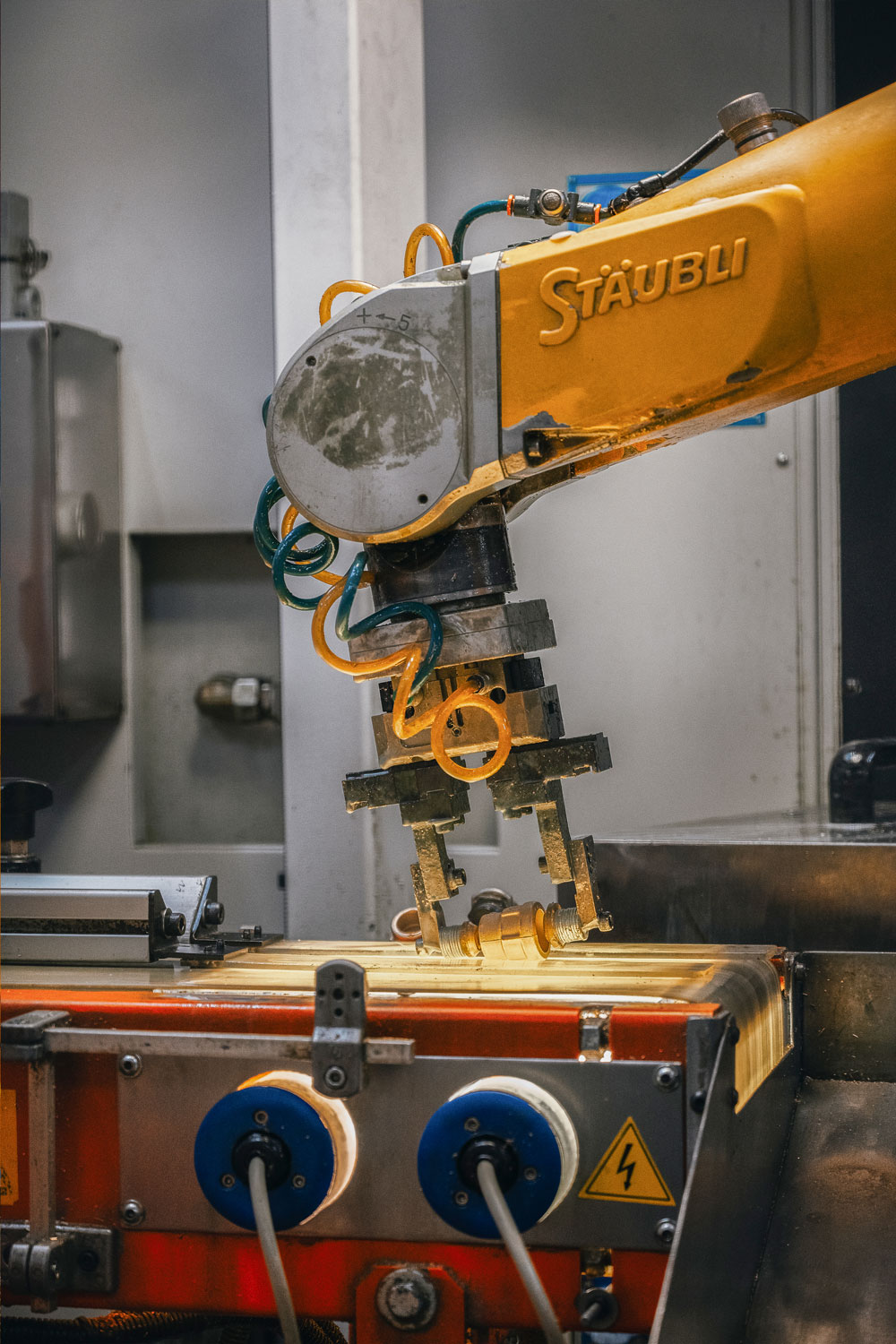 macchinari-robottizati-2-at-lm